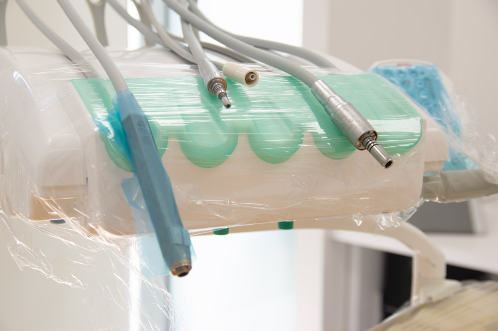 strumenti dentista Poliambulatorio Morandi Castiglione